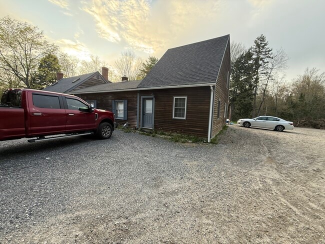 211 Elmwood Rd, Unit 211 A