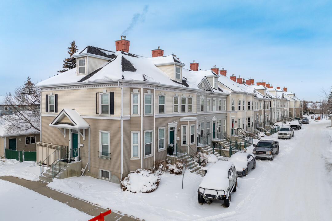 Highcastle in Calgary, AB - Building Photo