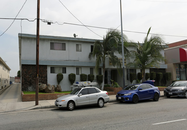 21228 S Western Ave in Torrance, CA - Building Photo - Building Photo