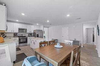 82 American Ct in Santa Rosa Beach, FL - Foto de edificio - Building Photo