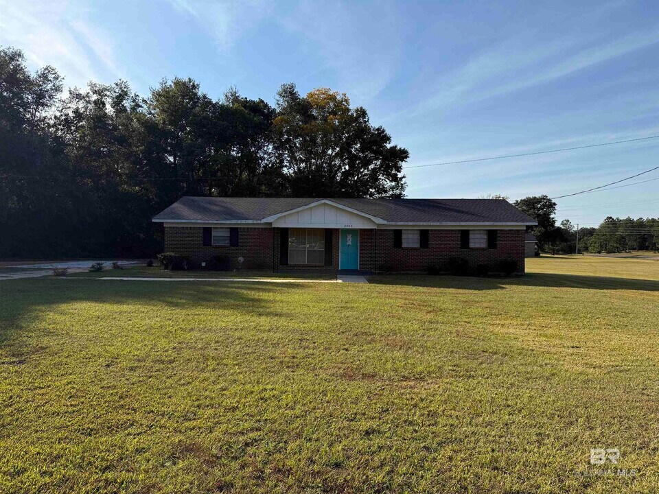 2505 Pollard Rd in Daphne, AL - Building Photo