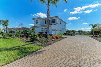 4789 Vasca Dr in Sarasota, FL - Building Photo - Building Photo