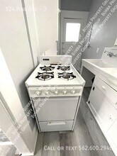 924 Pine Ave in Long Beach, CA - Building Photo - Building Photo