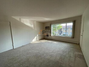 111 Harrington Ave in Crown Point, IN - Building Photo - Building Photo