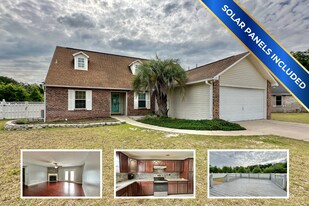 147 Nicole Ln in Crestview, FL - Building Photo