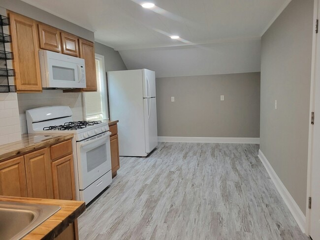 223 Crossman St in Jamestown, NY - Building Photo - Building Photo