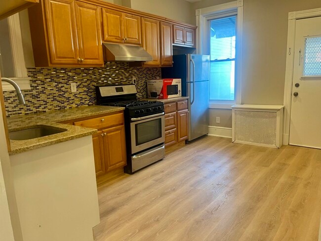 92 Leonard St in Jersey City, NJ - Building Photo - Building Photo