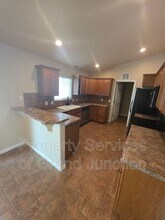 3018 Oakwood Dr in Grand Junction, CO - Building Photo - Building Photo
