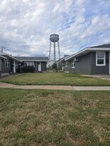 119 W Chestnut St in Bolivar, MO - Building Photo