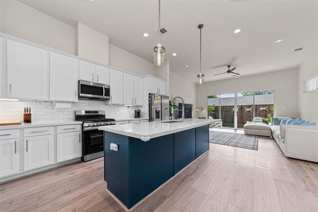 property at 1620 Northwood St