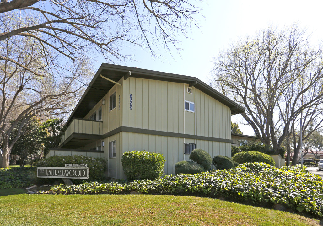 The Laurelwood in Santa Clara, CA - Building Photo