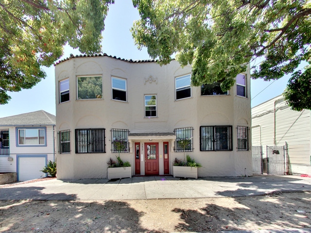 3809 Penniman Ave in Oakland, CA - Building Photo