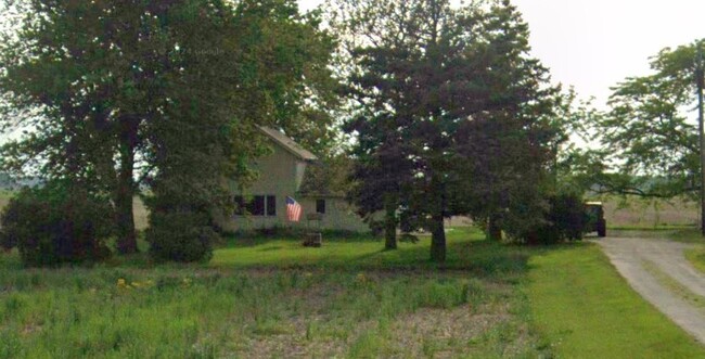 property at 620 N Graytown Rd