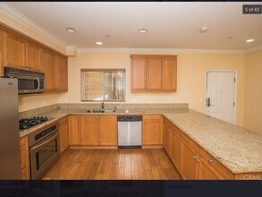 815 S Grand Ave, Unit 4 in San Pedro, CA - Building Photo - Building Photo