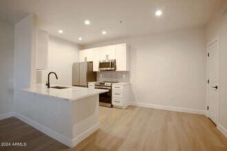 20707 N 67th Ave-Unit -B2 in Glendale, AZ - Building Photo - Building Photo