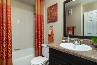 District at Hamilton Place (new) in Chattanooga, TN - Foto de edificio - Interior Photo