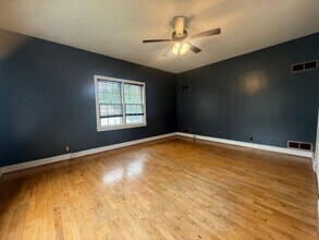 113 W McKee St in Greeneville, TN - Building Photo - Building Photo