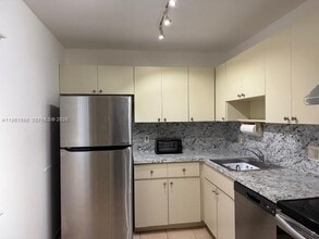 8277 SW 128th St in Miami, FL - Building Photo - Building Photo