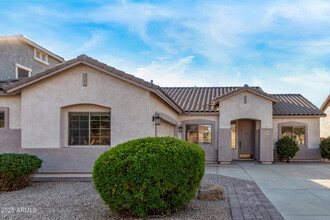 19371 E Carriage Way in Queen Creek, AZ - Building Photo - Building Photo