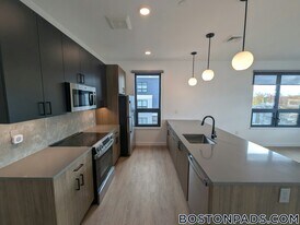 199 Gardner St in Boston, MA - Building Photo