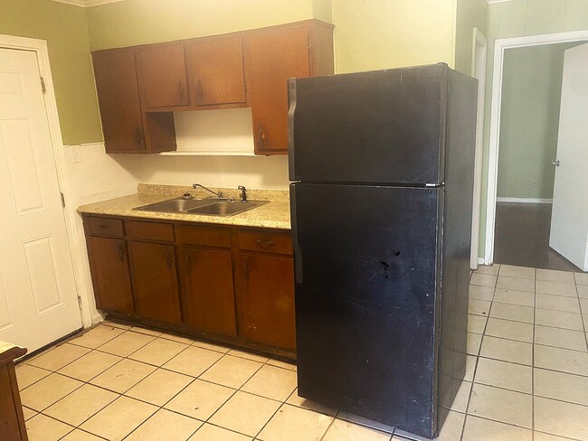 property at 3910 Elliston Rd