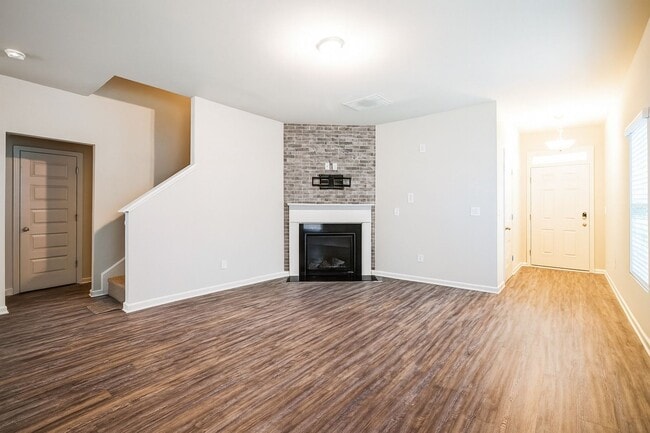 301 Claudia Dr in Grovetown, GA - Building Photo - Building Photo