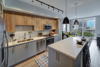 Novo Las Olas in Fort Lauderdale, FL - Building Photo - Building Photo