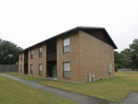 Village South Townhomes in Broussard, LA - Building Photo - Building Photo