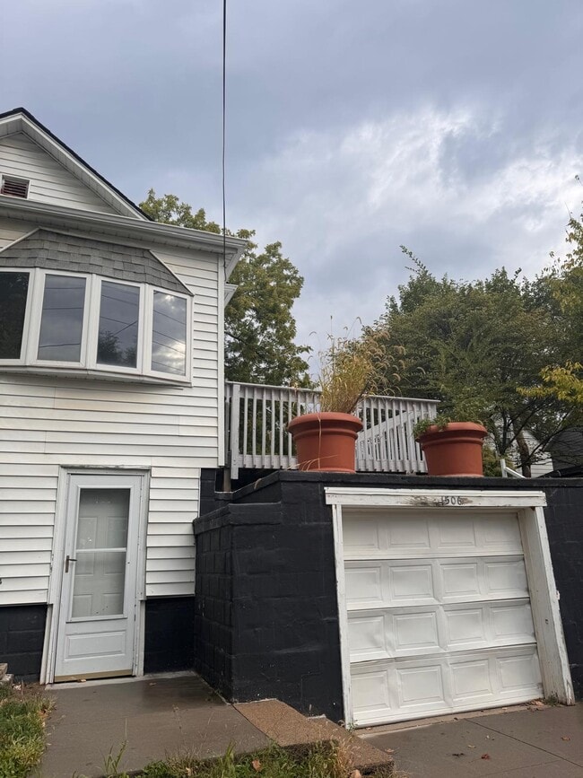 1506 Spring St in Omaha, NE - Building Photo - Building Photo