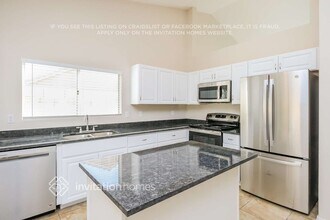 1400 W Gail Dr in Chandler, AZ - Building Photo - Building Photo