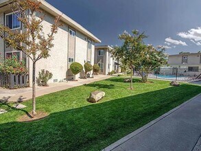 5330 Monterey Rd in San Jose, CA - Building Photo - Building Photo