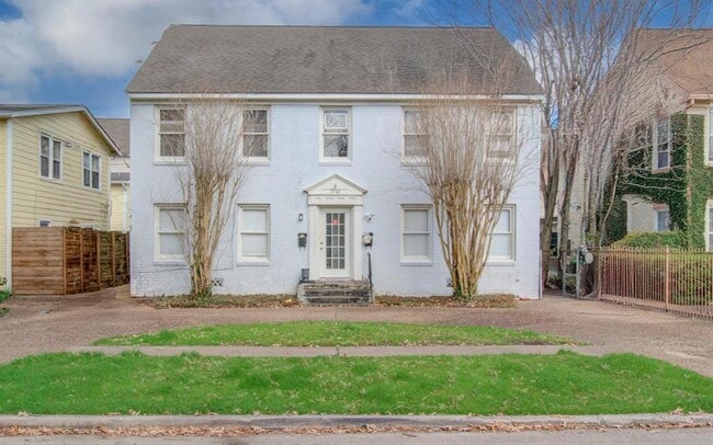 property at 1740 Banks St