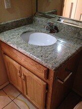 3706 Joby St, Unit 3 in Edinburg, TX - Foto de edificio - Building Photo