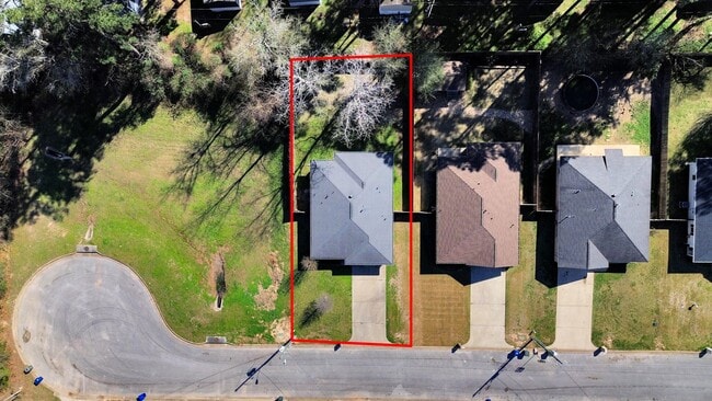 228 Greenleaf St in Huntsville, TX - Building Photo - Building Photo