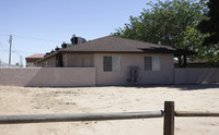 15050 Sequoia Ave in Hesperia, CA - Building Photo - Building Photo