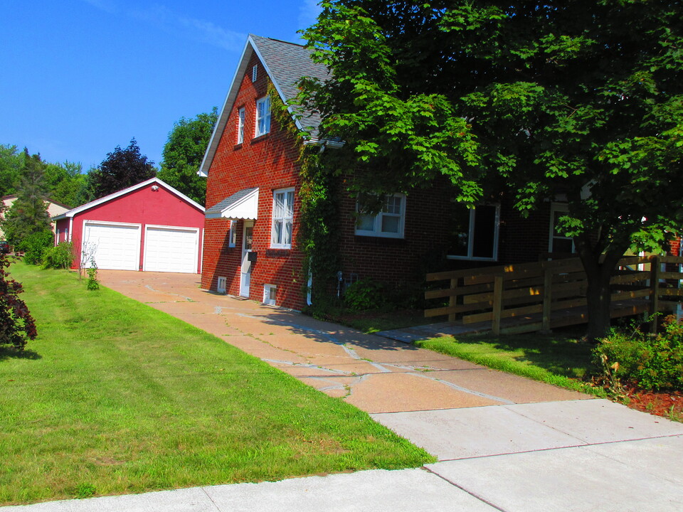 408 Prentice St, Unit House in Stevens Point, WI - Foto de edificio