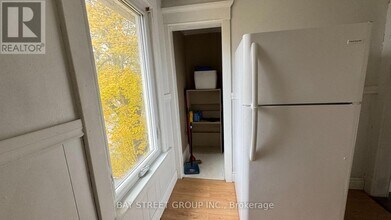 5114 McRae St in Niagara Falls, ON - Building Photo - Building Photo