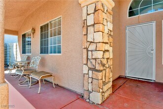 251 Ventana Village Ln in Henderson, NV - Building Photo - Building Photo