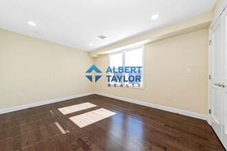 232 Fulton St, Unit 232 in Medford, MA - Building Photo - Building Photo