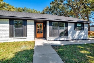 56 Crappie Rd in Pottsboro, TX - Building Photo - Building Photo