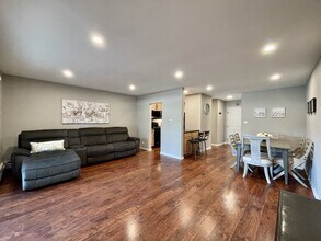 444 N Wilke Rd in Palatine, IL - Building Photo - Building Photo