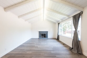 1053 Reed Ter in Sunnyvale, CA - Building Photo - Building Photo