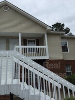 204 Magnolia Plantation Ct in Hinesville, GA - Building Photo