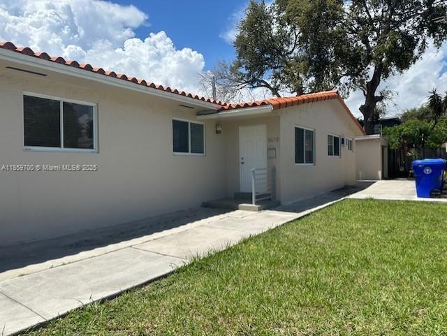 3675 SW 14th St in Miami, FL - Building Photo - Building Photo