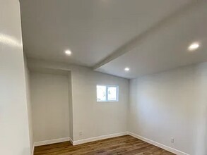 2428 Houston St in Los Angeles, CA - Building Photo - Building Photo