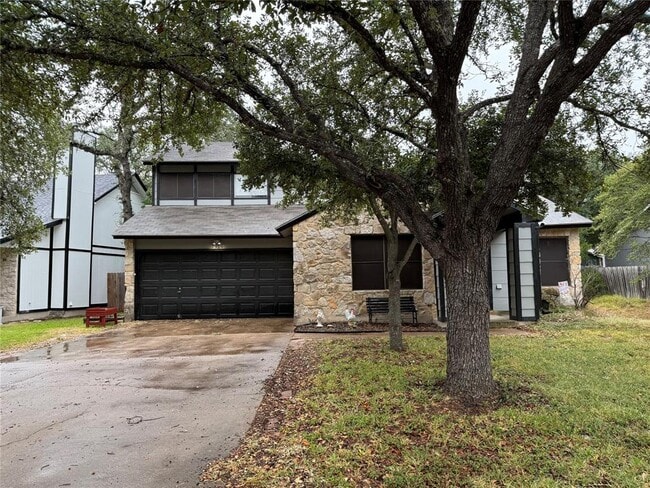 7916 Copano Dr in Austin, TX - Building Photo - Building Photo