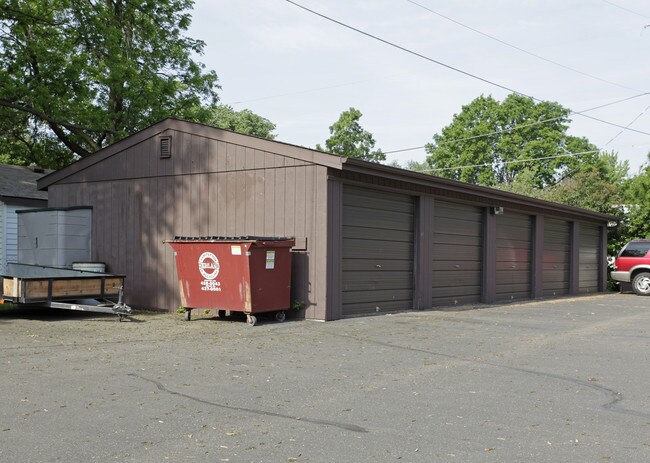 1590 Spring St in Hastings, MN - Building Photo - Building Photo