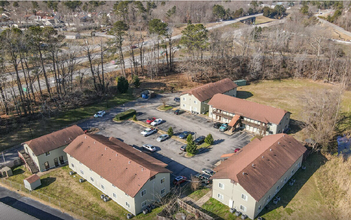 City Studio Apartments in Newport News, VA - Foto de edificio - Building Photo