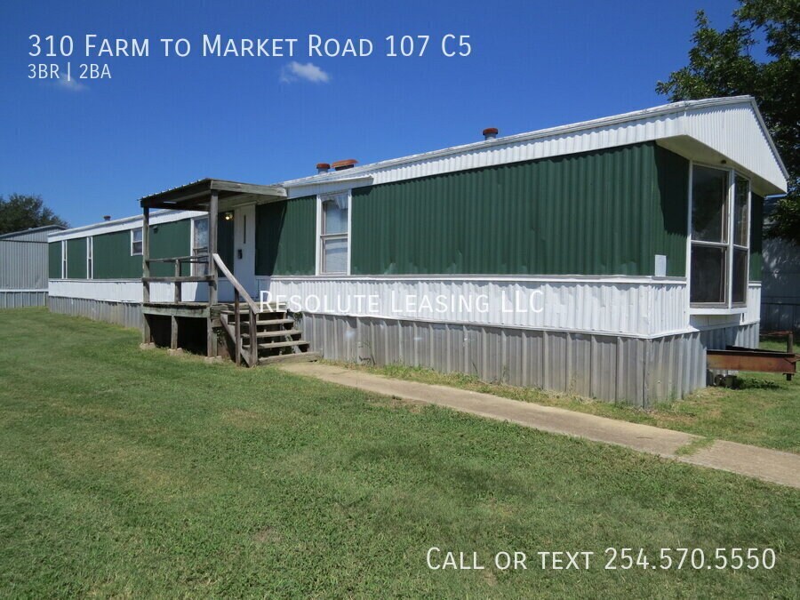 310 FM107 in Gatesville, TX - Building Photo