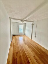 39 Congdon St in Narragansett, RI - Building Photo - Building Photo